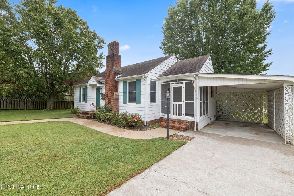 Photo of 739 Ferry St, Loudon, TN 37774 (MLS # 1316991)