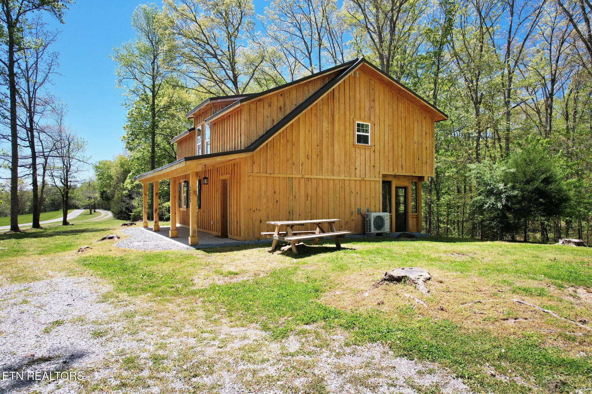 355 Cross Keys Lane