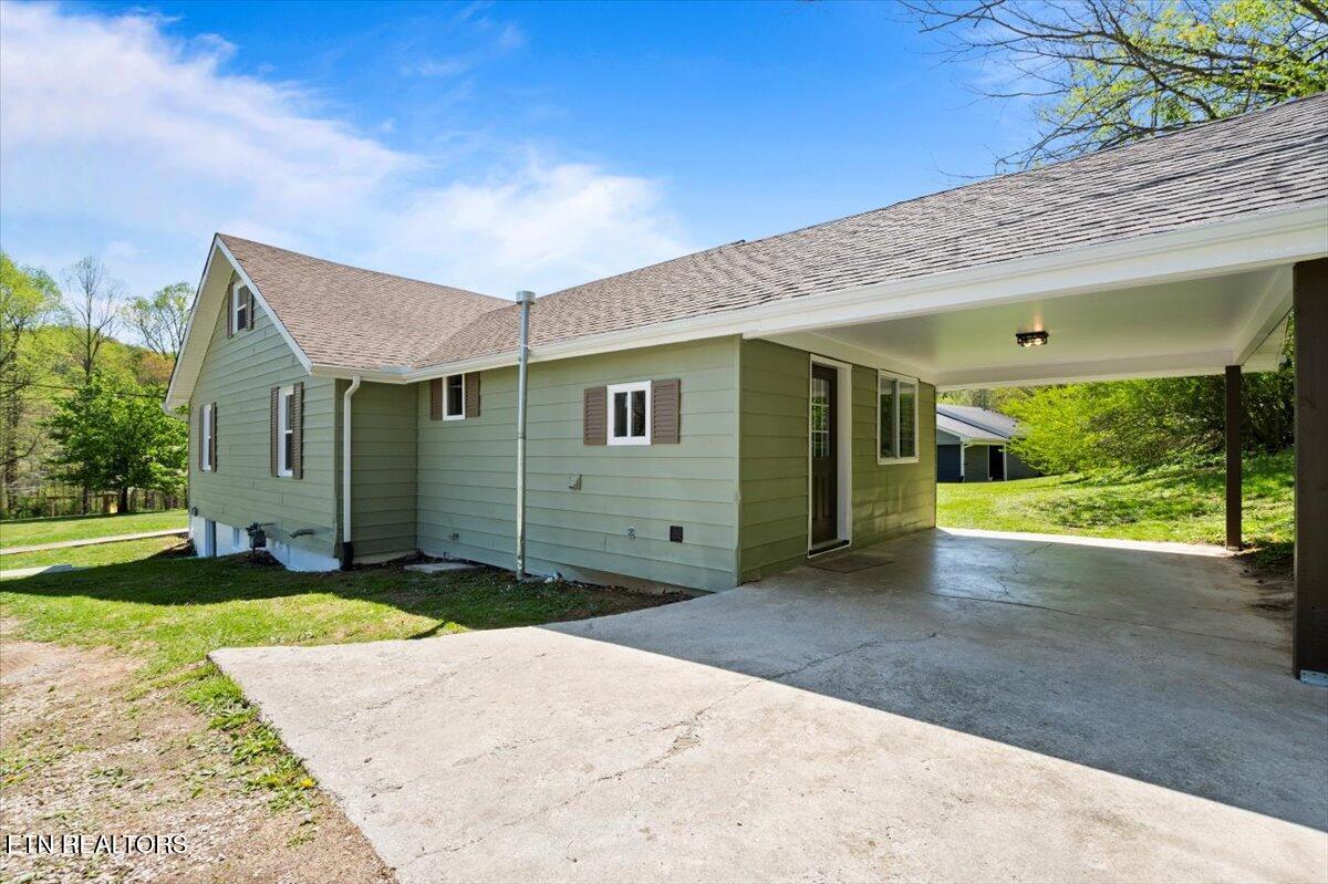 328 Lake Lane
