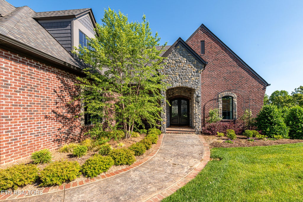 Photo of 2420 Marina Way, Lenoir City, TN 37772 (MLS # 1334042)