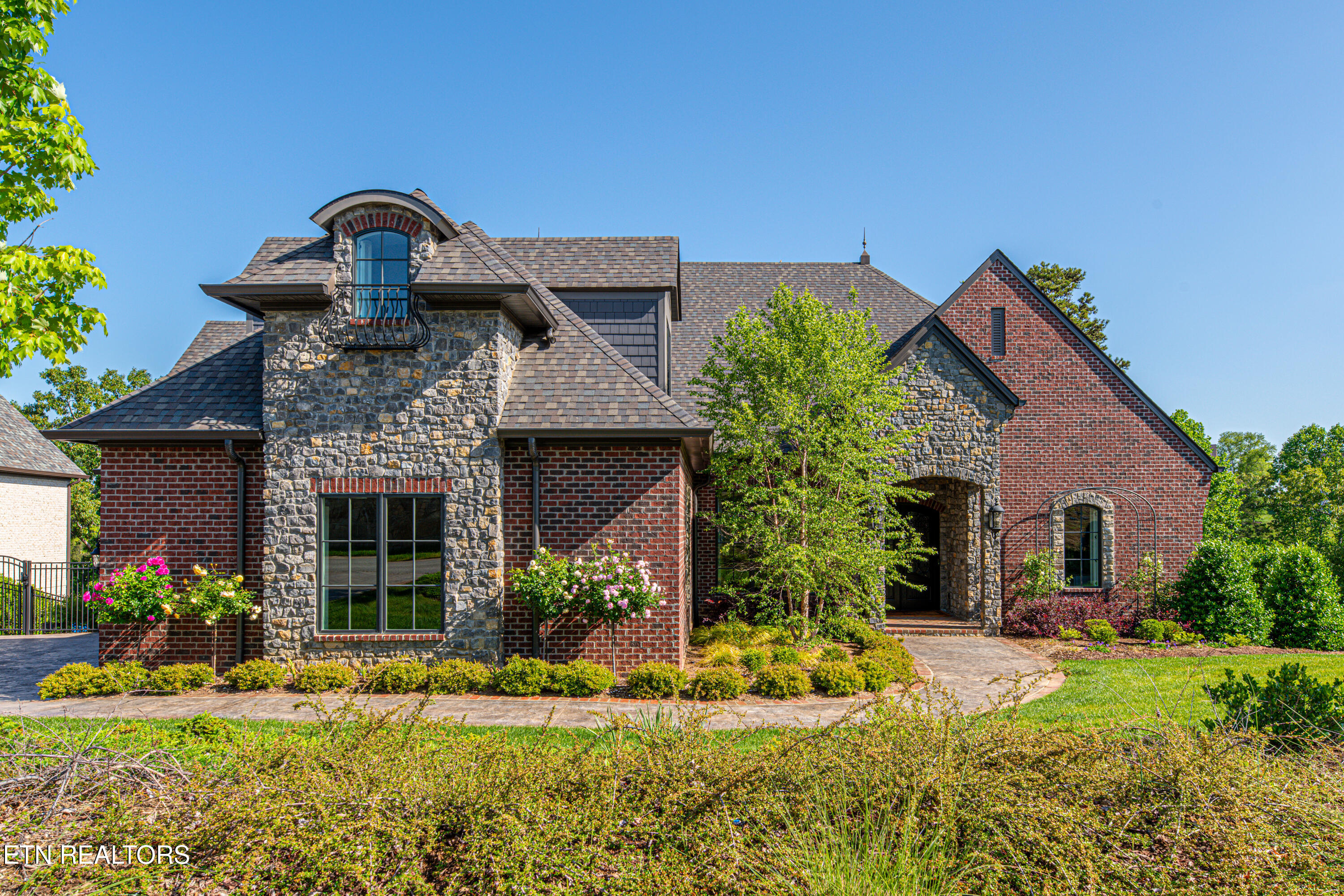 Lenoir City, Tennessee, 37772, United States, 4 Bedrooms Bedrooms, ,6 BathroomsBathrooms,Residential,Active,2031006