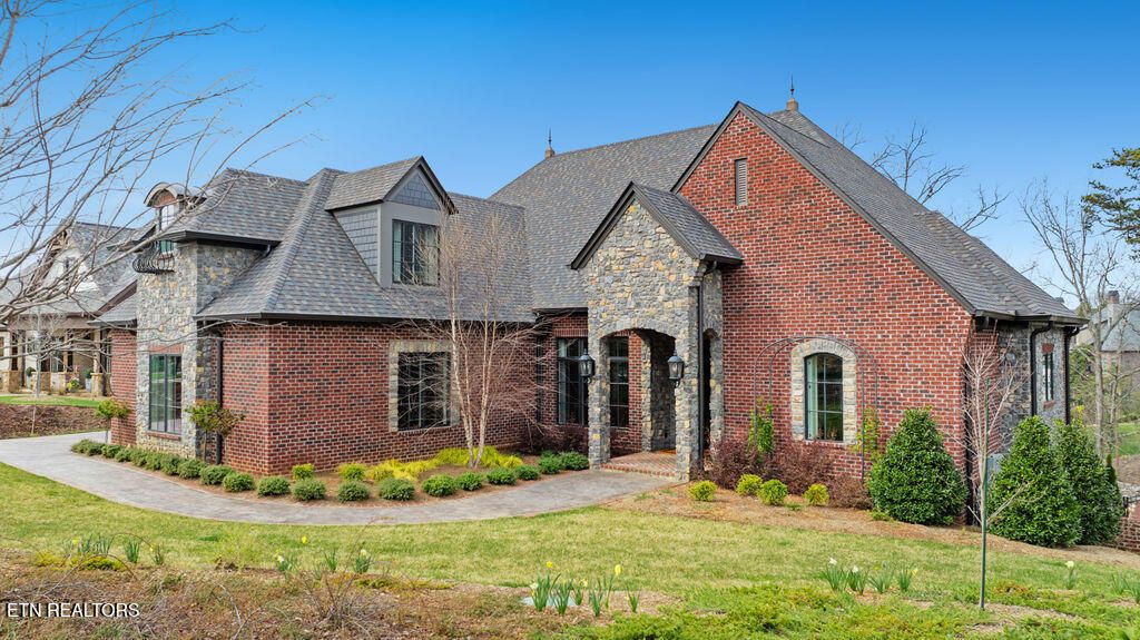 Photo of 2420 Marina Way, Lenoir City, TN 37772 (MLS # 1334042)