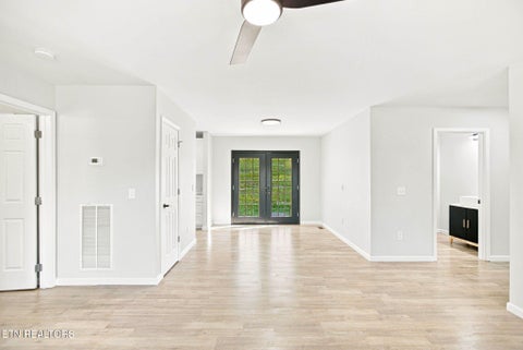 Tiny photo for 24332361 Tennessee 131 Hwy, Thorn Hill, TN 37881 (MLS # 1360233)