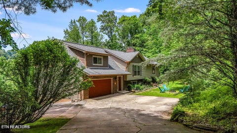 Photo of 155 Lakeview Circle, Clinton, TN 37716 (MLS # 1355960)