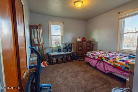 Tiny photo for 715 Lincoln Ave, Morristown, TN 37813 (MLS # 1335138)