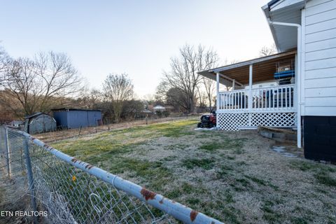 Tiny photo for 715 Lincoln Ave, Morristown, TN 37813 (MLS # 1335138)