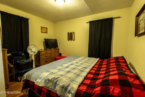 Tiny photo for 715 Lincoln Ave, Morristown, TN 37813 (MLS # 1335138)