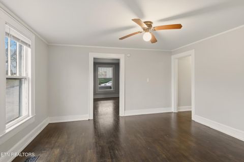 Tiny photo for 727 E Scott Ave, Knoxville, TN 37917 (MLS # 1323803)