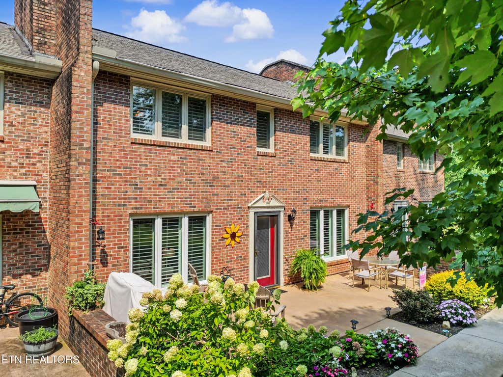 Photo of 503 Selkirk Drive, Maryville, TN 37803 (MLS # 1350212)