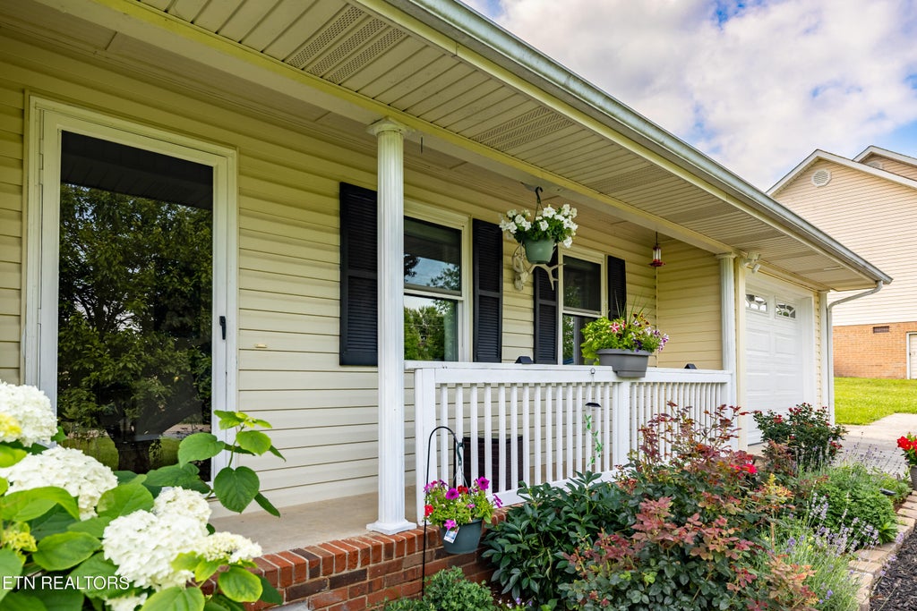Photo of 548 Hiwassee Rd, Madisonville, TN 37354 (MLS # 1344605)