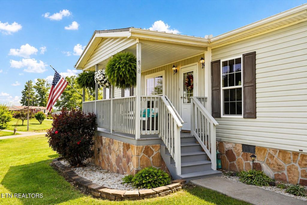 Photo of 268 Mountain Meadows Drive, New Market, TN 37820 (MLS # 1338156)