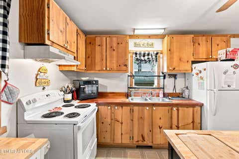 Tiny photo for 445 Ricker Rd, Greeneville, TN 37743 (MLS # 1349716)