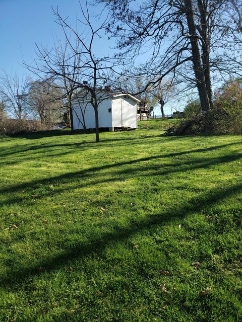 Tiny photo for 606 S 13th St, LaFollette, TN 37766 (MLS # 1341588)