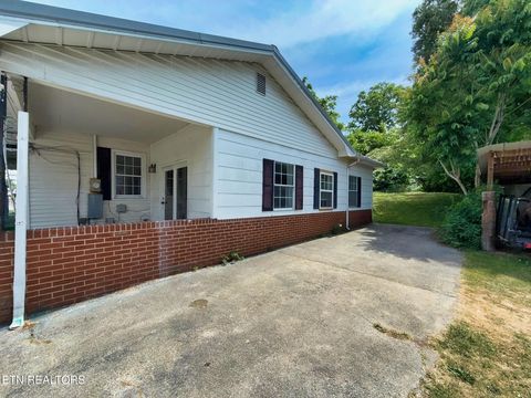 Tiny photo for 606 S 13th St, LaFollette, TN 37766 (MLS # 1341588)