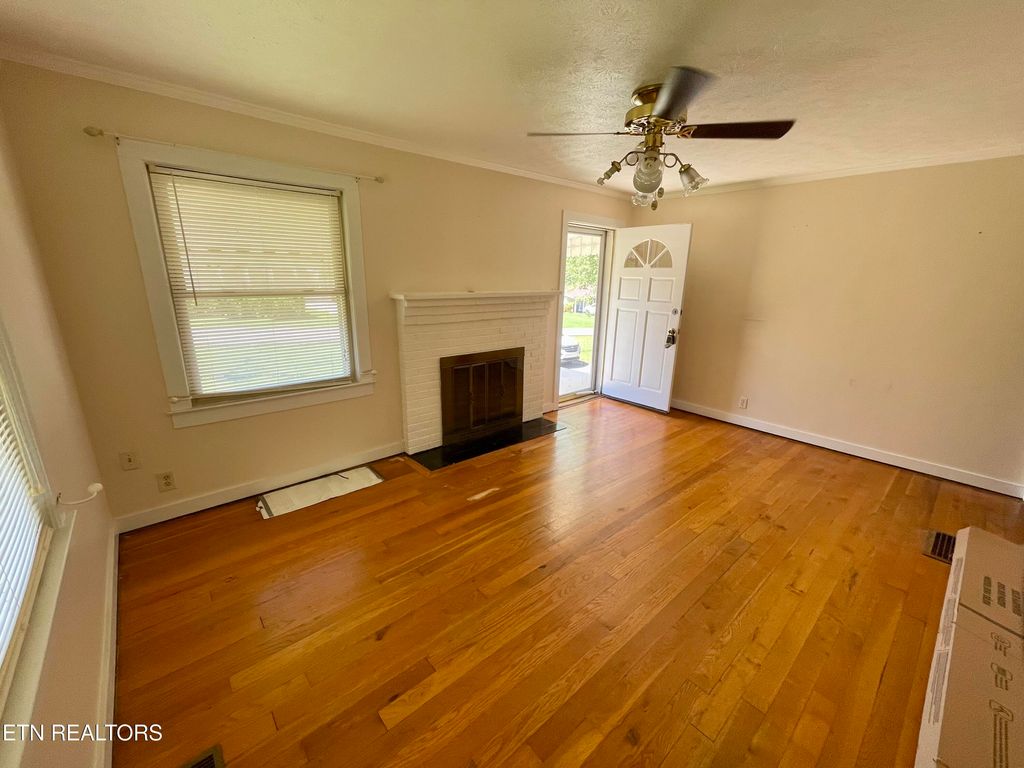 Photo of 5108 Marguerite Rd, Knoxville, TN 37912 (MLS # 1319274)