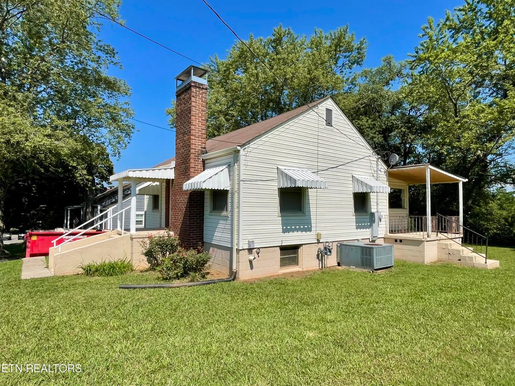 Photo of 5108 Marguerite Rd, Knoxville, TN 37912 (MLS # 1319274)