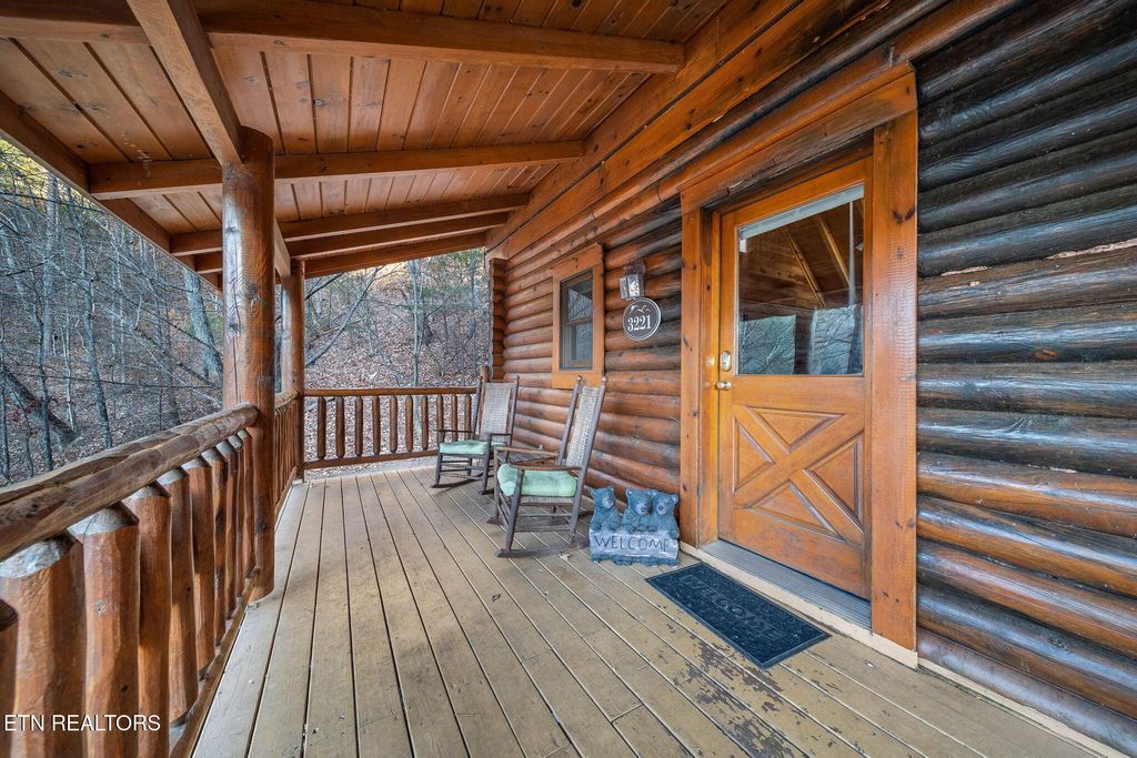 Photo of 3221 Smoky Ridge Way, Sevierville, TN 37862 (MLS # 1311053)