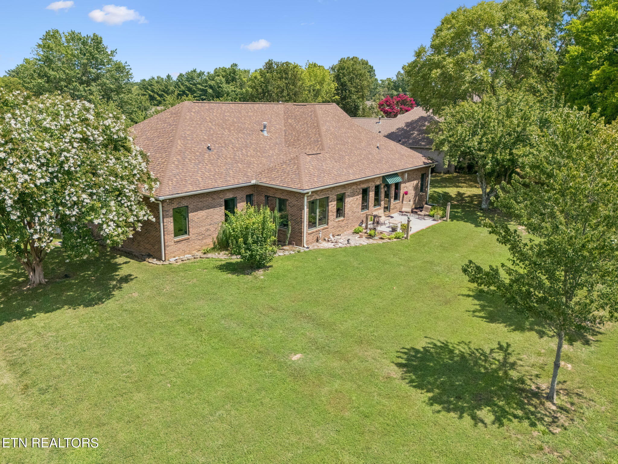 937 Andover Blvd