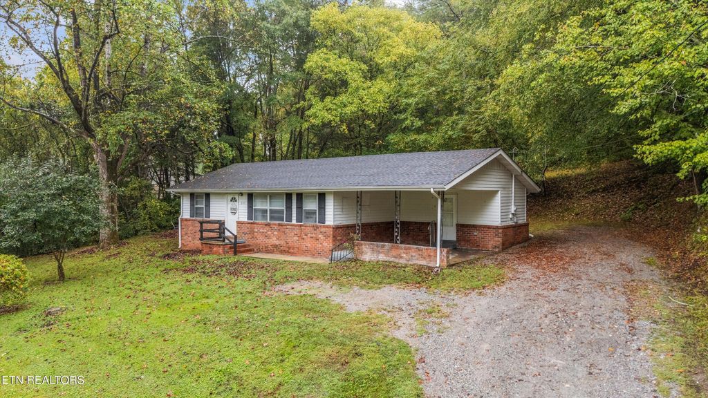 Photo of 235 Five Points Rd, Decatur, TN 37322 (MLS # 1327686)