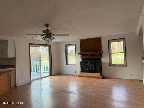 Tiny photo for 424 Lakeview Drive, Crossville, TN 38558 (MLS # 1334849)