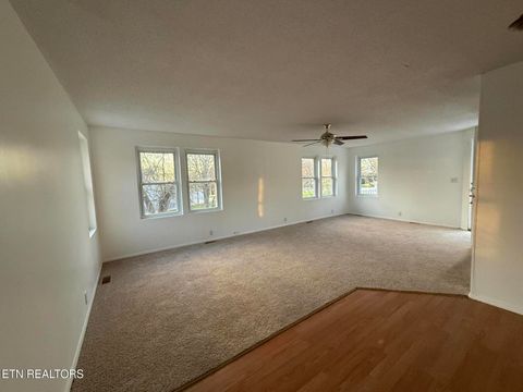 Tiny photo for 424 Lakeview Drive, Crossville, TN 38558 (MLS # 1334849)