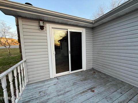 Tiny photo for 424 Lakeview Drive, Crossville, TN 38558 (MLS # 1334849)