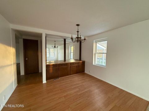 Tiny photo for 424 Lakeview Drive, Crossville, TN 38558 (MLS # 1334849)