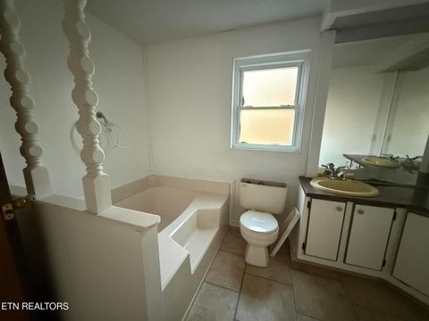 Tiny photo for 424 Lakeview Drive, Crossville, TN 38558 (MLS # 1334849)