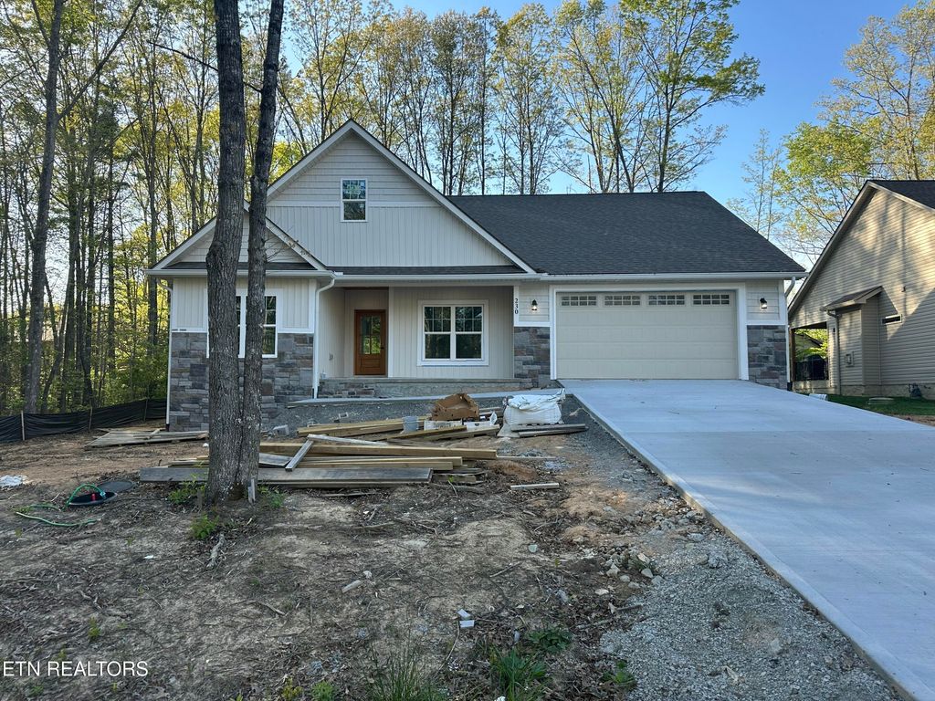 Photo of 230 Thrushwood Drive, Crossville, TN 38558 (MLS # 1337785)