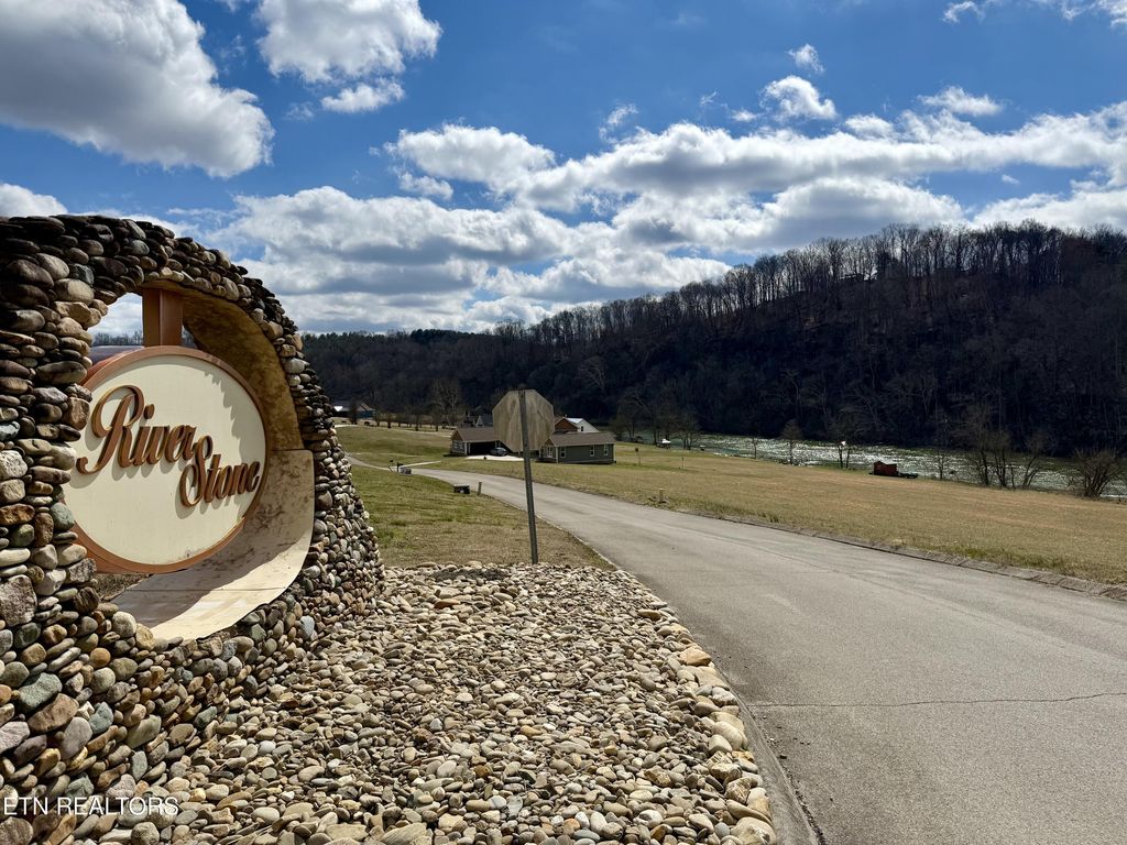 Photo of 31 River Stone Drive, Blaine, TN 37709 (MLS # 1330870)