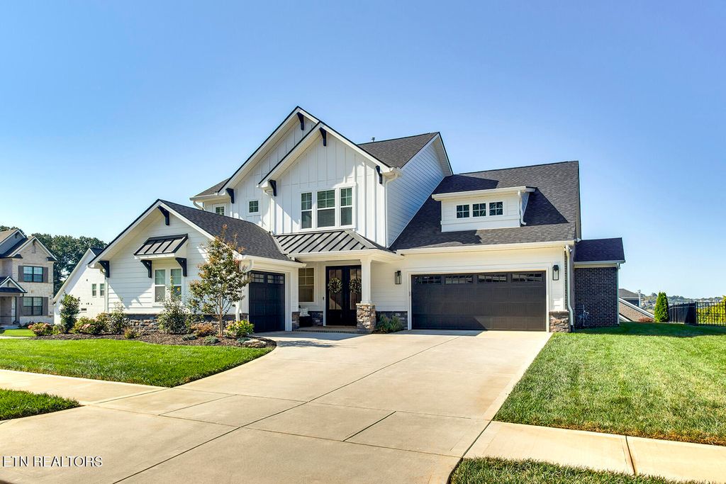 Photo of 215 Reverence Run Lane, Farragut, TN 37934 (MLS # 1299261)