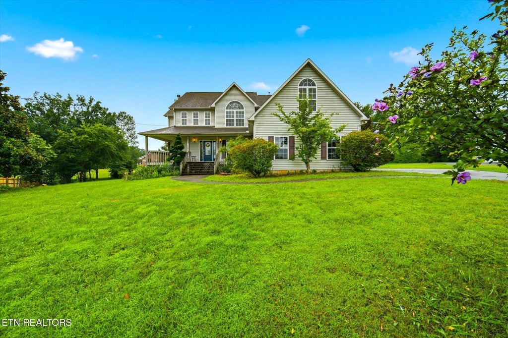 Photo of 7107 Windwhisper Blvd, Knoxville, TN 37924 (MLS # 1348782)