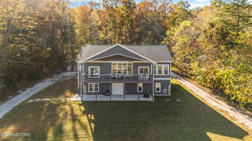 Photo of 620 E Norris Point Rd, LaFollette, TN 37766 (MLS # 1319374)
