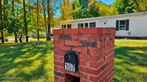 Photo of 137 Cutters Lane, Clinton, TN 37716 (MLS # 1359186)
