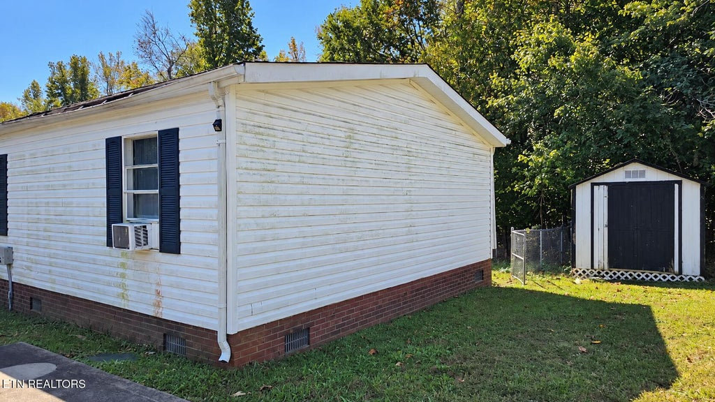 Photo of 137 Cutters Lane, Clinton, TN 37716 (MLS # 1359186)