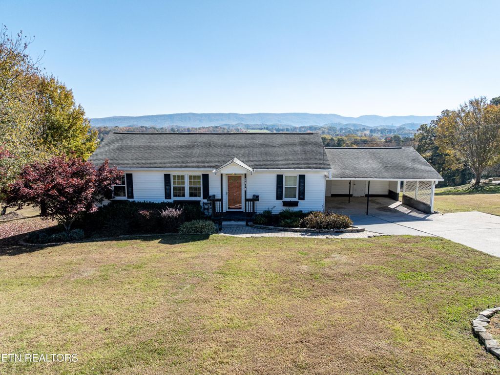 Photo of 2134 Cochran Rd, Maryville, TN 37803 (MLS # 1322813)