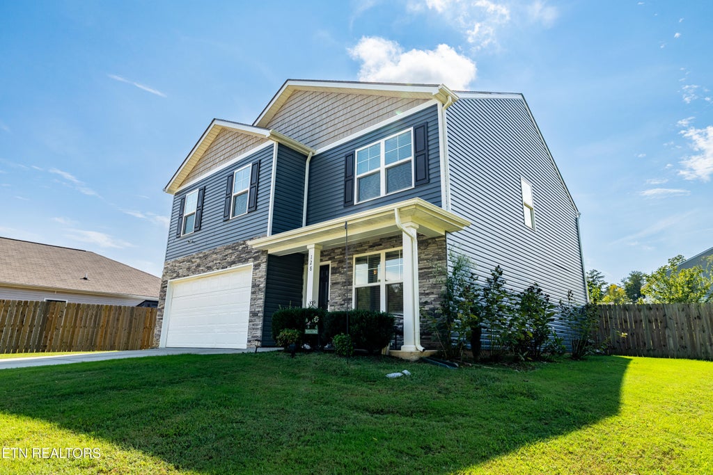Photo of 128 Eleanor Davis Drive, Maryville, TN 37804 (MLS # 1356543)