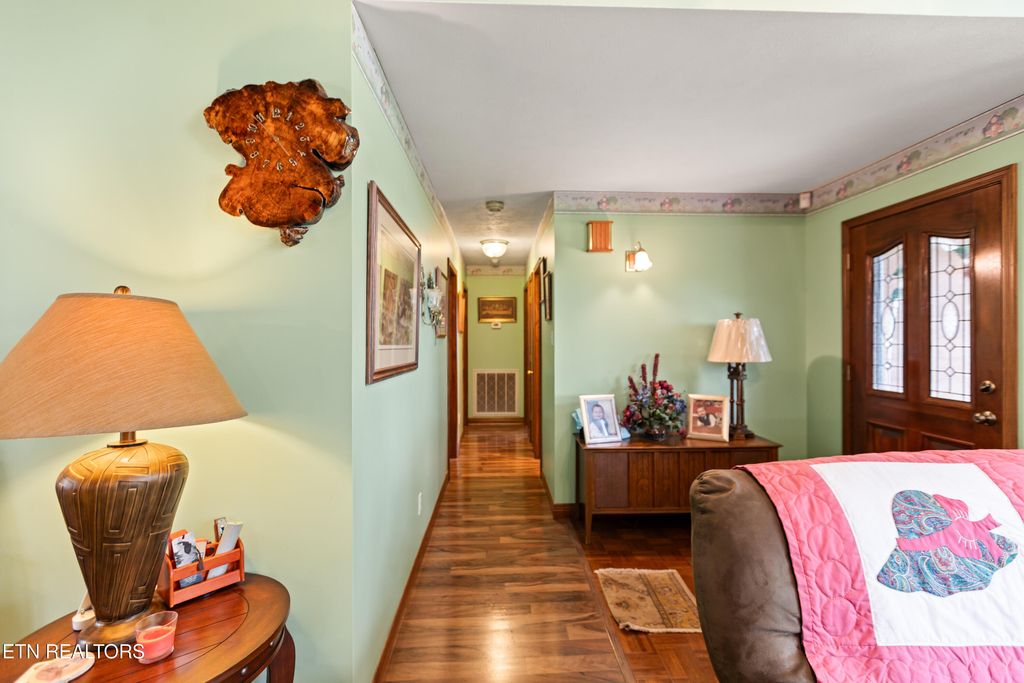 Photo of 235 Davidson Hollow Rd, Heiskell, TN 37754 (MLS # 1300110)