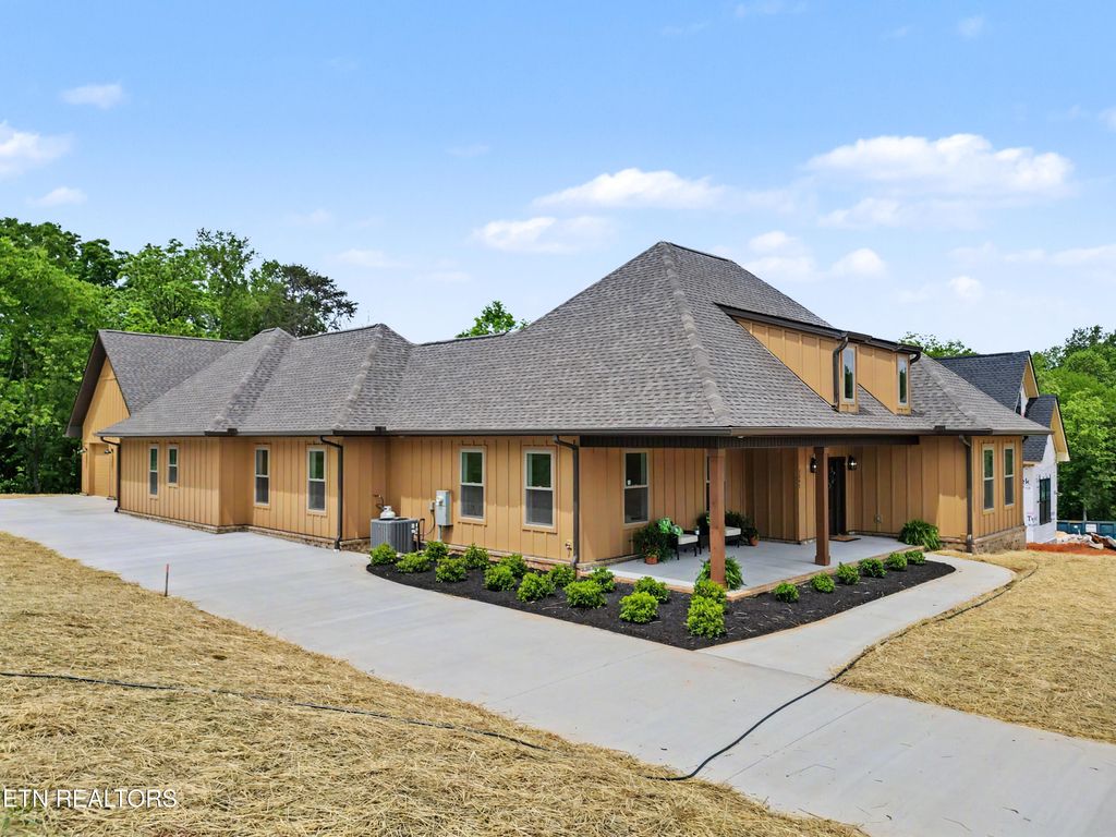 Photo of 1247 Herbert Drive, Greenback, TN 37742 (MLS # 1339598)