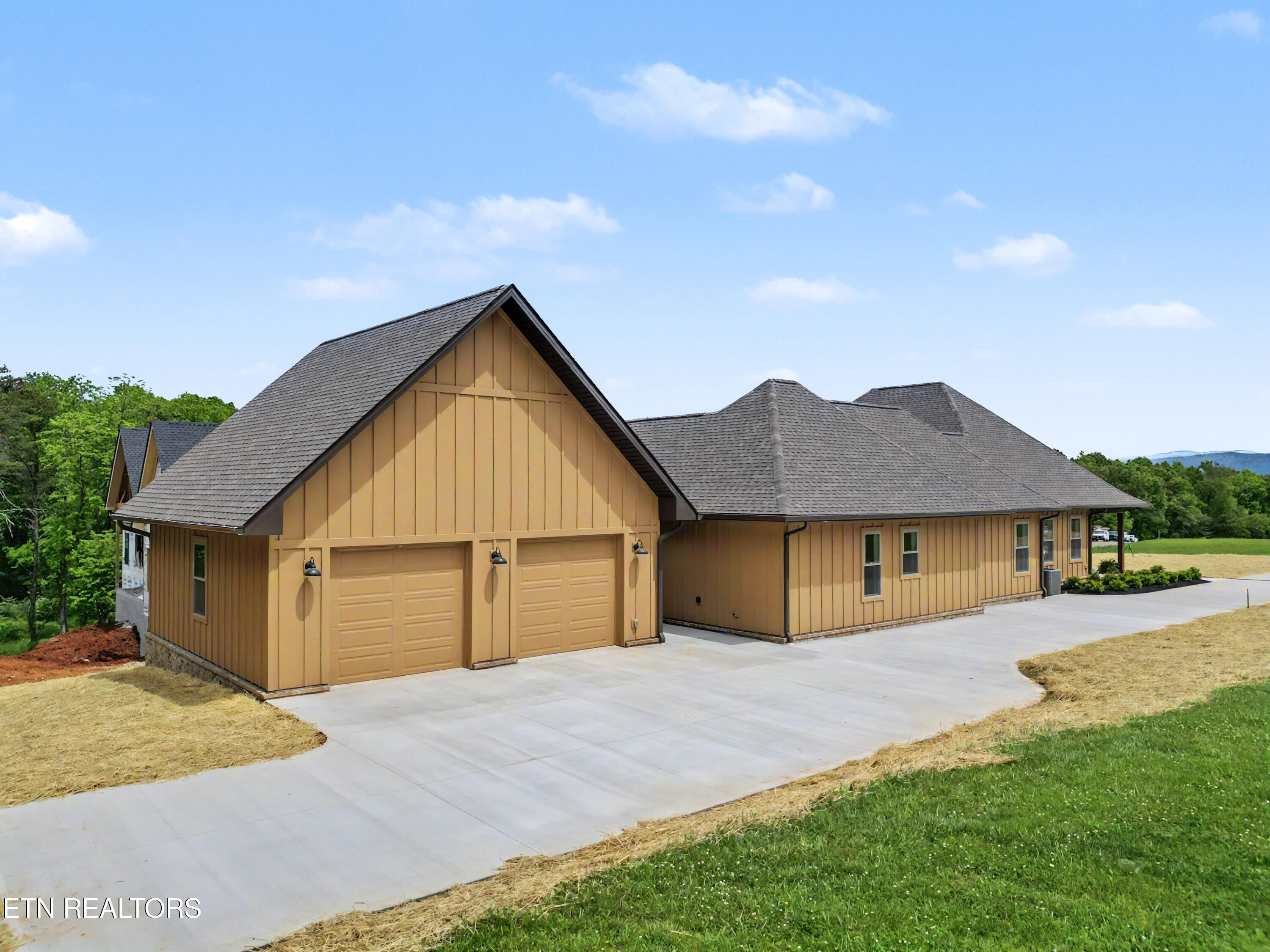 1247 Herbert Drive