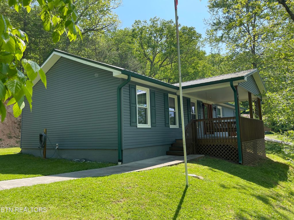 Photo of 856 Park Lane, Andersonville, TN 37705 (MLS # 1338363)