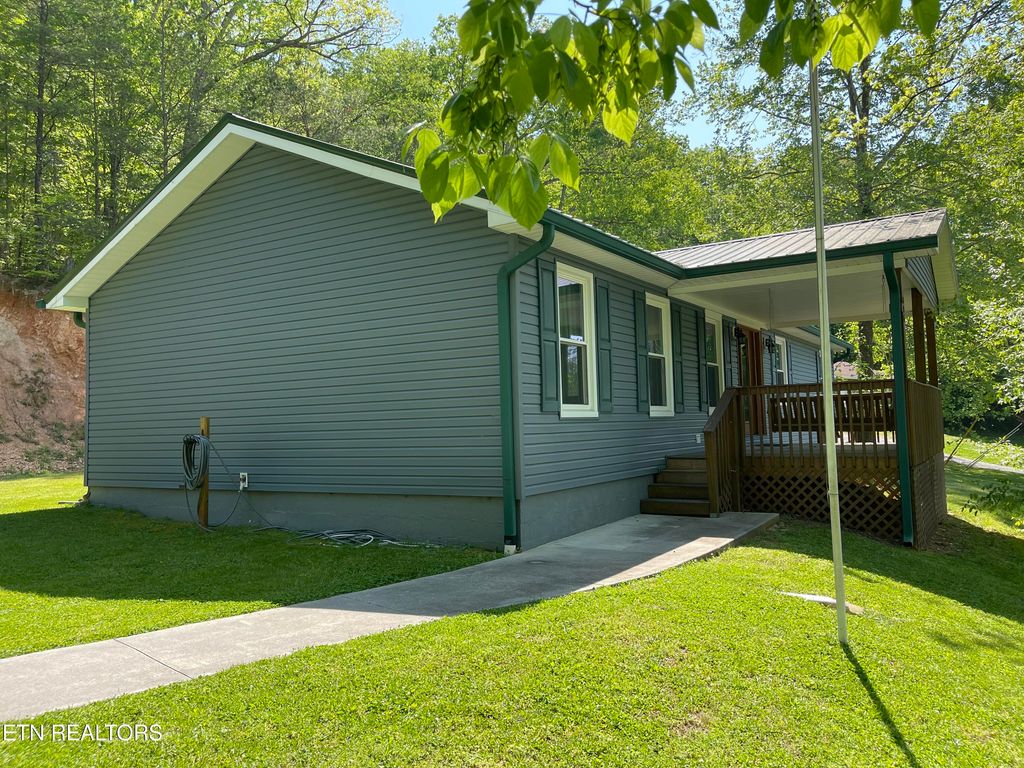 Photo of 856 Park Lane, Andersonville, TN 37705 (MLS # 1338363)