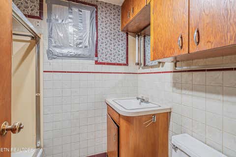 Tiny photo for 3315 Bellevue St, Knoxville, TN 37917 (MLS # 1344048)