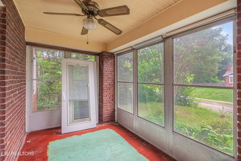 Tiny photo for 3315 Bellevue St, Knoxville, TN 37917 (MLS # 1344048)
