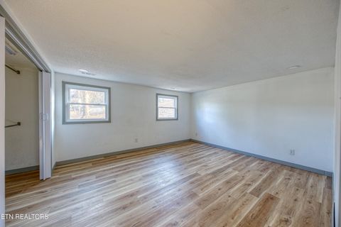 Tiny photo for 415 N Ridge Ave, Rockwood, TN 37854 (MLS # 1333365)