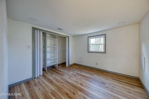 Tiny photo for 415 N Ridge Ave, Rockwood, TN 37854 (MLS # 1333365)