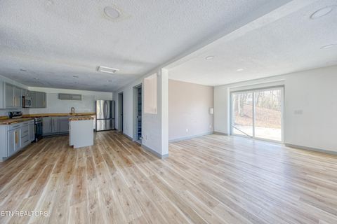 Tiny photo for 415 N Ridge Ave, Rockwood, TN 37854 (MLS # 1333365)