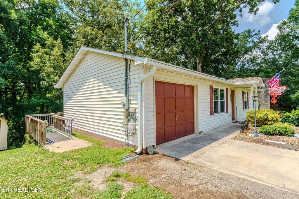 Photo of 1717 Jett Rd, Maryville, TN 37804 (MLS # 1348337)