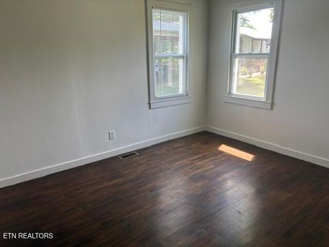Tiny photo for 405 Greenwood Circle, Madisonville, TN 37354 (MLS # 1347967)