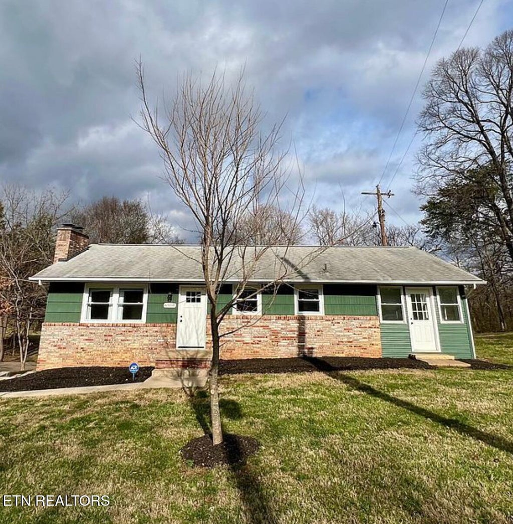 Photo of 6900 Sevierville Pike, Knoxville, TN 37920 (MLS # 1358515)